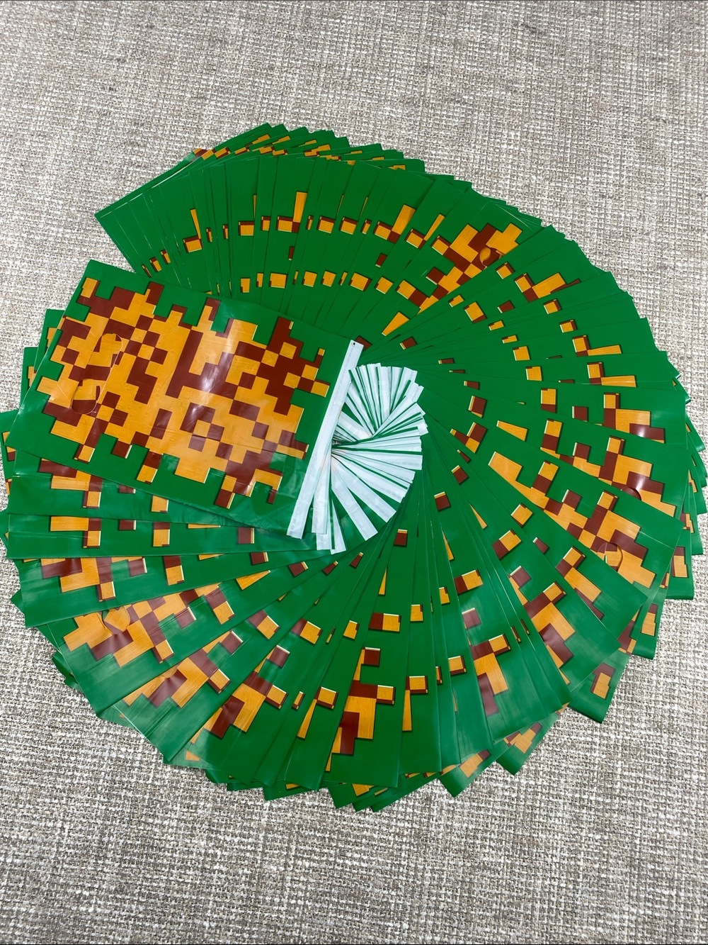 Green Pixel Pattern Party bags Minecraft theme 50 count